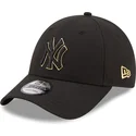 kepure-islenkta-juoda-reguliuojamas-9forty-black-and-gold-new-york-yankees-mlb-new-era