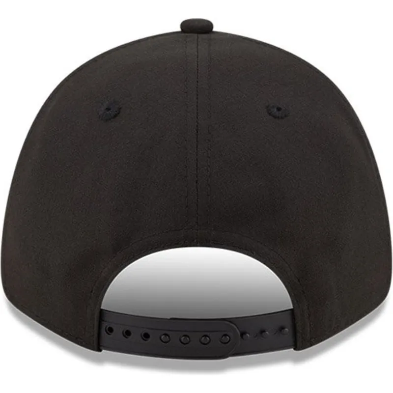 kepure-islenkta-juoda-reguliuojamas-9forty-black-and-gold-new-york-yankees-mlb-new-era kepure-islenkta-juoda-reguliuojamas-9forty-black-and-gold-new-york-yankees-mlb-new-era