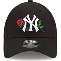 czarna-regulowana-czapka-z-zakrzywionym-daszkiem-9forty-rose-new-york-yankees-mlb-od-new-era