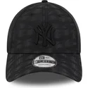 regulowana-czarna-czapka-z-zakrzywionym-daszkiem-9forty-reflective-pack-new-york-yankees-mlb-od-new-era