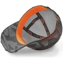 kepure-islenkta-pilka-snapback-cam-ora-von-dutch