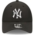 kepure-islenkta-juoda-reguliuojamas-9forty-sports-clip-new-york-yankees-mlb-new-era