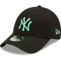 kepure-islenkta-juoda-reguliuojamas-9forty-league-essential-new-york-yankees-mlb-new-era