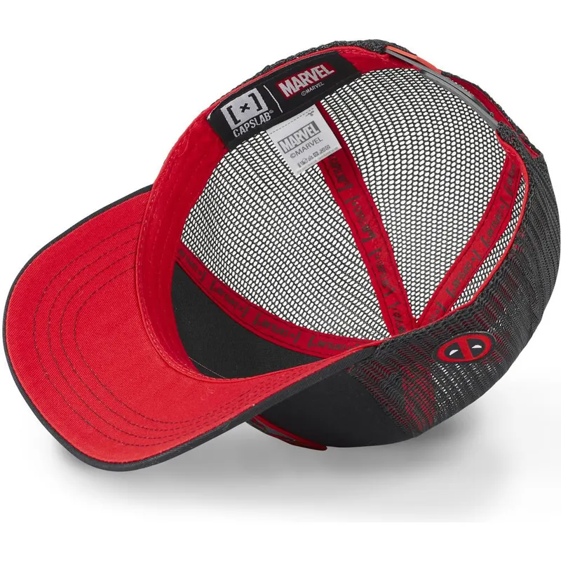 kepure-islenkta-juoda-snapback-dea1-deadpool-marvel-comics-capslab kepure-islenkta-juoda-snapback-dea1-deadpool-marvel-comics-capslab
