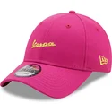 rozowa-regulowana-czapka-z-zakrzywionym-daszkiem-9forty-essential-vespa-piaggio-od-new-era