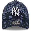 kepure-islenkta-tamsiai-melyna-reguliuojamas-9forty-paisley-print-new-york-yankees-mlb-new-era