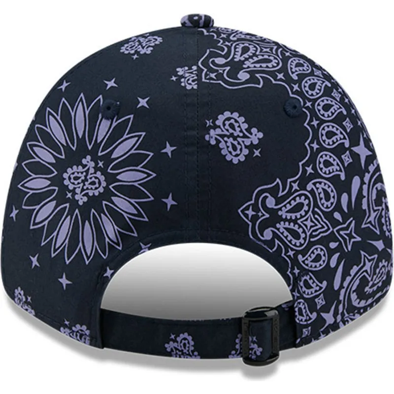 kepure-islenkta-tamsiai-melyna-reguliuojamas-9forty-paisley-print-new-york-yankees-mlb-new-era kepure-islenkta-tamsiai-melyna-reguliuojamas-9forty-paisley-print-new-york-yankees-mlb-new-era