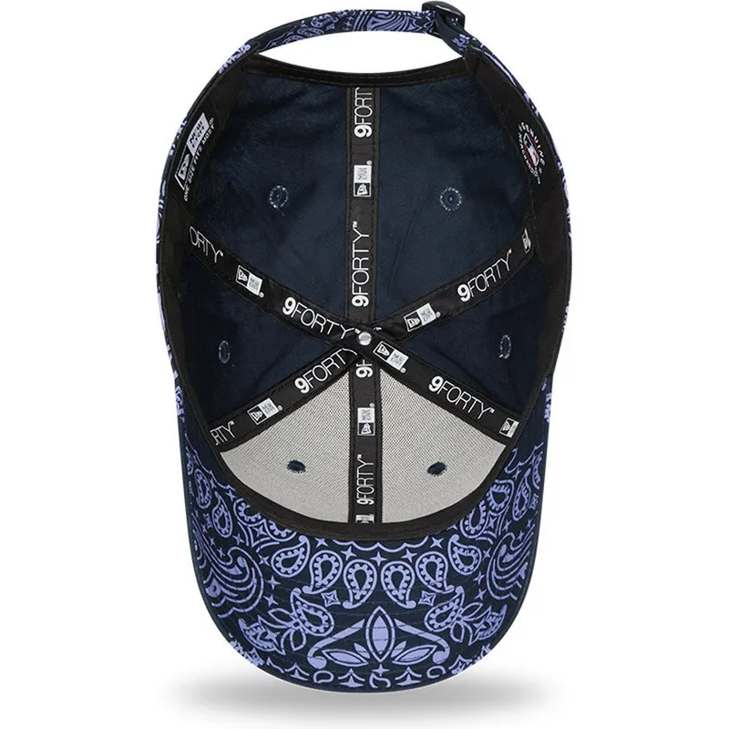 kepure-islenkta-tamsiai-melyna-reguliuojamas-9forty-paisley-print-new-york-yankees-mlb-new-era kepure-islenkta-tamsiai-melyna-reguliuojamas-9forty-paisley-print-new-york-yankees-mlb-new-era