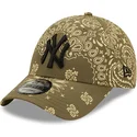 kepure-islenkta-zalia-reguliuojamas-9forty-paisley-print-new-york-yankees-mlb-new-era
