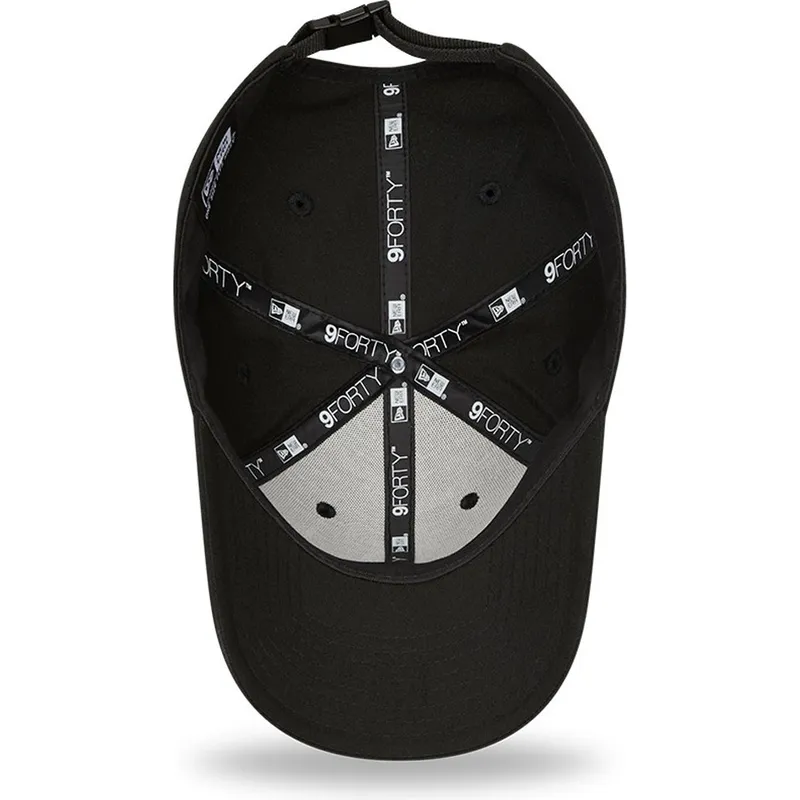 czarna-regulowana-czapka-z-zakrzywionym-daszkiem-9forty-tri-patch-new-era