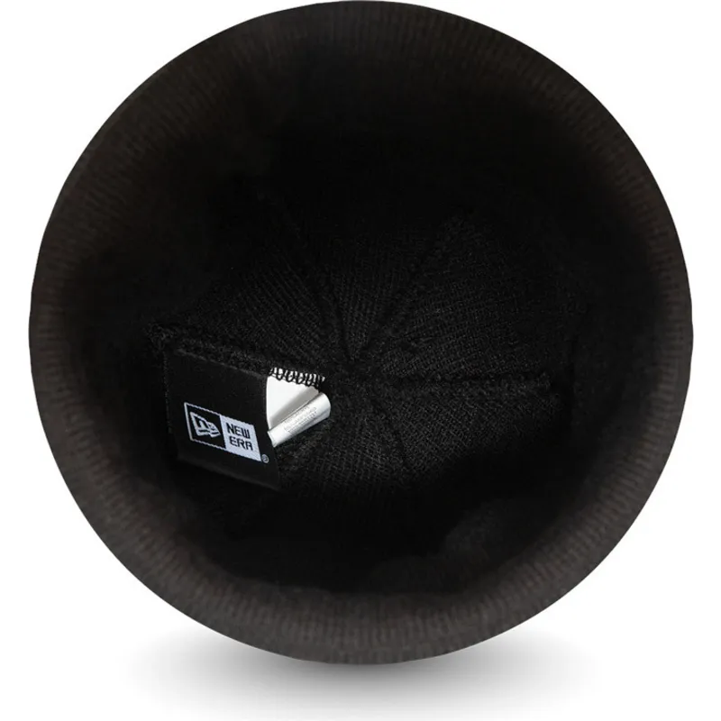 kepure-juoda-essential-cuff-new-era