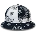 kibirai-tamsiai-melyna-paisley-explorer-new-era