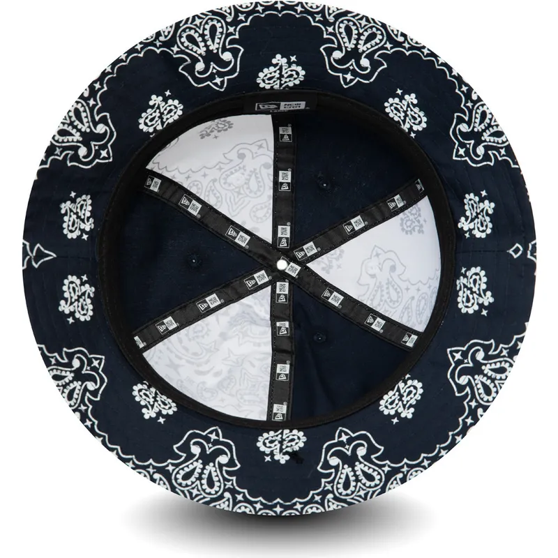 kibirai-tamsiai-melyna-paisley-explorer-new-era