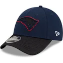 granatowo-czarna-czapka-z-zakrzywionym-daszkiem-typu-snapback-9forty-stretch-snap-sideline-road-new-england-patriots-nfl-od-new-