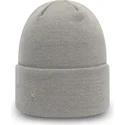 szara-czapka-essential-cuff-od-new-era