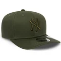cap-islenkta-green-snapback-9fifty-stretch-snap-league-essential-new-york-yankees-mlb-new-era