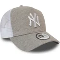 szara-i-biala-czapka-trucker-a-frame-jersey-essential-new-york-yankees-mlb-od-new-era