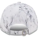 kepure-islenkta-balta-reguliuojamas-9forty-clear-marble-le-louvre-new-era