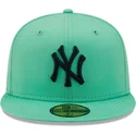 kepure-plokscia-melyna-priglundanti-59fifty-league-essential-new-york-yankees-mlb-new-era