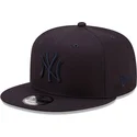 kepure-plokscia-tamsiai-melyna-snapback-9fifty-league-essential-new-york-yankees-mlb-new-era