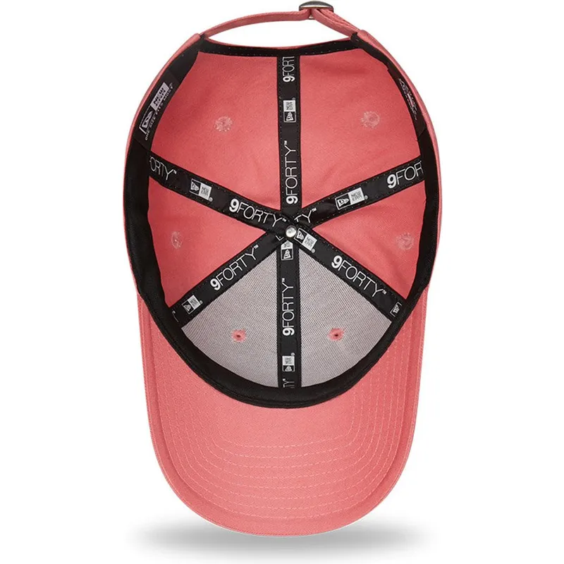kepure-islenkta-rozine-reguliuojamas-9forty-infill-new-york-yankees-mlb-new-era