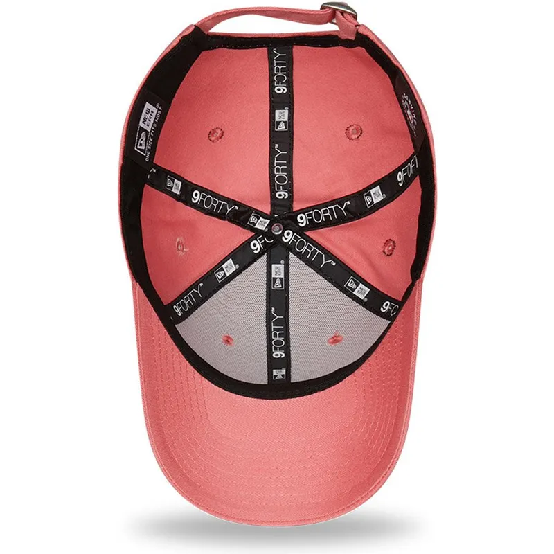 kepure-islenkta-rozine-reguliuojamas-9forty-league-essential-new-york-yankees-mlb-new-era