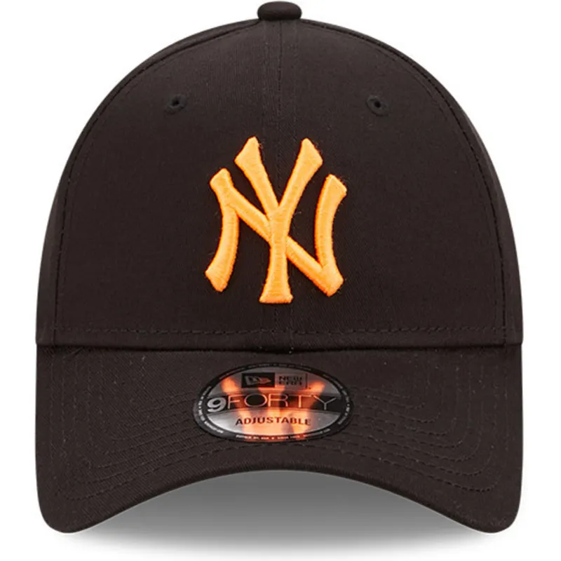 kepure-islenkta-juoda-reguliuojamas-9forty-neon-pack-new-york-yankees-mlb-new-era