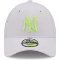 regulowana-szara-czapka-z-zielonym-logo-9forty-neon-pack-new-york-yankees-mlb-od-new-era