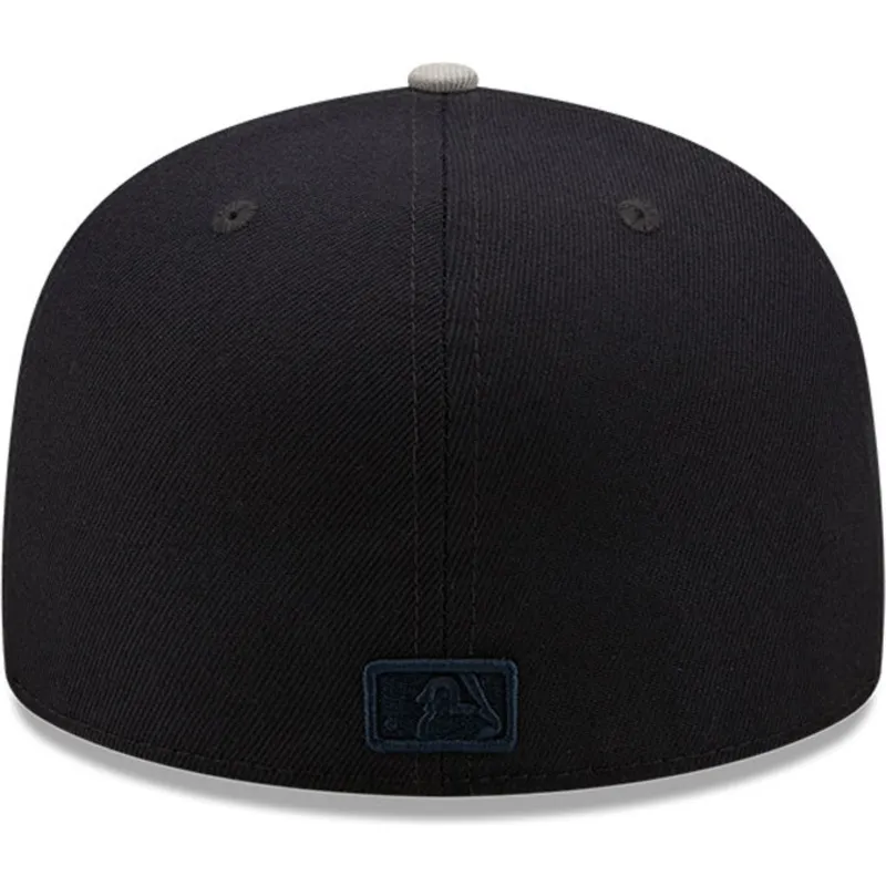 granatowo-szara-dopasowana-czapka-z-daszkiem-59fifty-parche-lateral-new-york-yankees-mlb-new-era