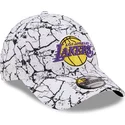 kepure-islenkta-balta-reguliuojamas-9forty-marble-los-angeles-lakers-nba-new-era