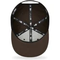 brazowa-czapka-z-daszkiem-typu-snapback-9fifty-league-essential-new-york-yankees-mlb-od-new-era