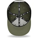 zielona-czapka-z-daszkiem-snapback-z-pomaranczowym-logo-9fifty-league-essential-new-york-yankees-mlb-od-new-era