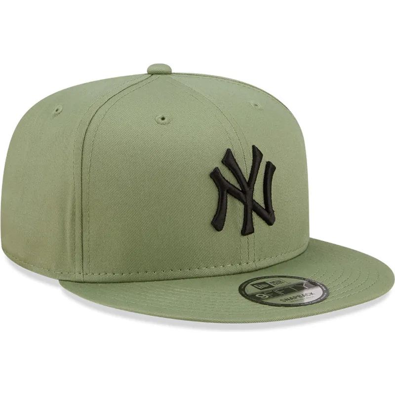 kepure-plokscia-zalia-snapback-9fifty-league-essential-new-york-yankees-mlb-new-era