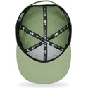 kepure-plokscia-zalia-snapback-9fifty-league-essential-new-york-yankees-mlb-new-era