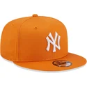 kepure-plokscia-oranzine-snapback-9fifty-league-essential-new-york-yankees-mlb-new-era