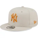 kepure-plokscia-smelio-snapback-9fifty-league-essential-new-york-yankees-mlb-new-era