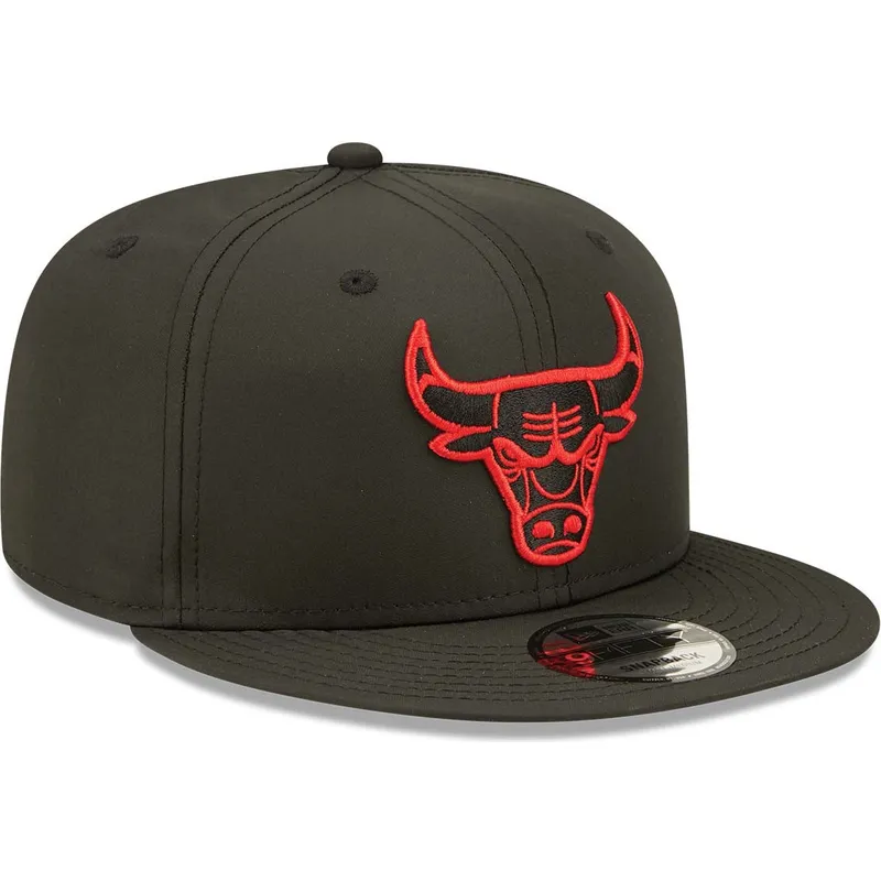 kepure-plokscia-juoda-snapback-9fifty-neon-pack-chicago-bulls-nba-new-era