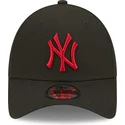 kepure-islenkta-juoda-reguliuojamas-9forty-league-essential-new-york-yankees-mlb-new-era
