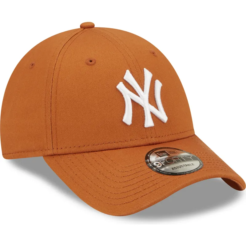 kepure-islenkta-ruda-reguliuojamas-9forty-league-essential-new-york-yankees-mlb-new-era