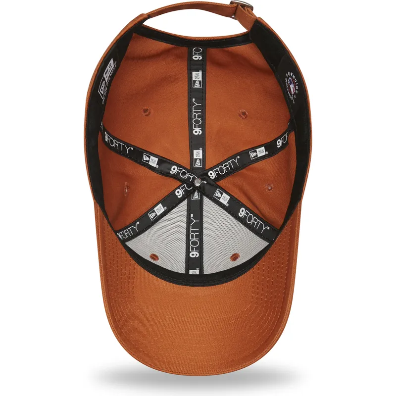 kepure-islenkta-ruda-reguliuojamas-9forty-league-essential-new-york-yankees-mlb-new-era