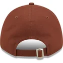 kepure-islenkta-ruda-reguliuojamas-9forty-league-essential-new-york-yankees-mlb-new-era
