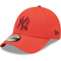 kepure-islenkta-raudona-reguliuojamas-9forty-seasonal-infill-new-york-yankees-mlb-new-era