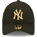 kepure-islenkta-juoda-reguliuojamas-dorado-9forty-metallic-new-york-yankees-mlb-new-era