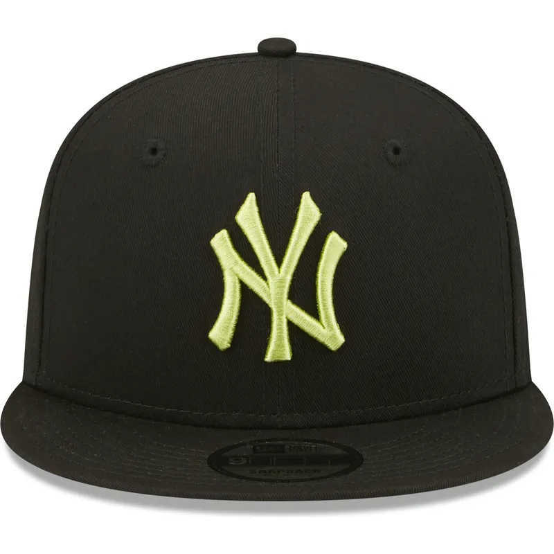 kepure-plokscia-juoda-snapback-9fifty-league-essential-new-york-yankees-mlb-new-era kepure-plokscia-juoda-snapback-9fifty-league-essential-new-york-yankees-mlb-new-era