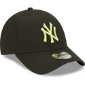 czarna-regulowana-czapka-z-zakrzywionym-daszkiem-z-zielonym-logo-9forty-league-essential-new-york-yankees-mlb-new-era