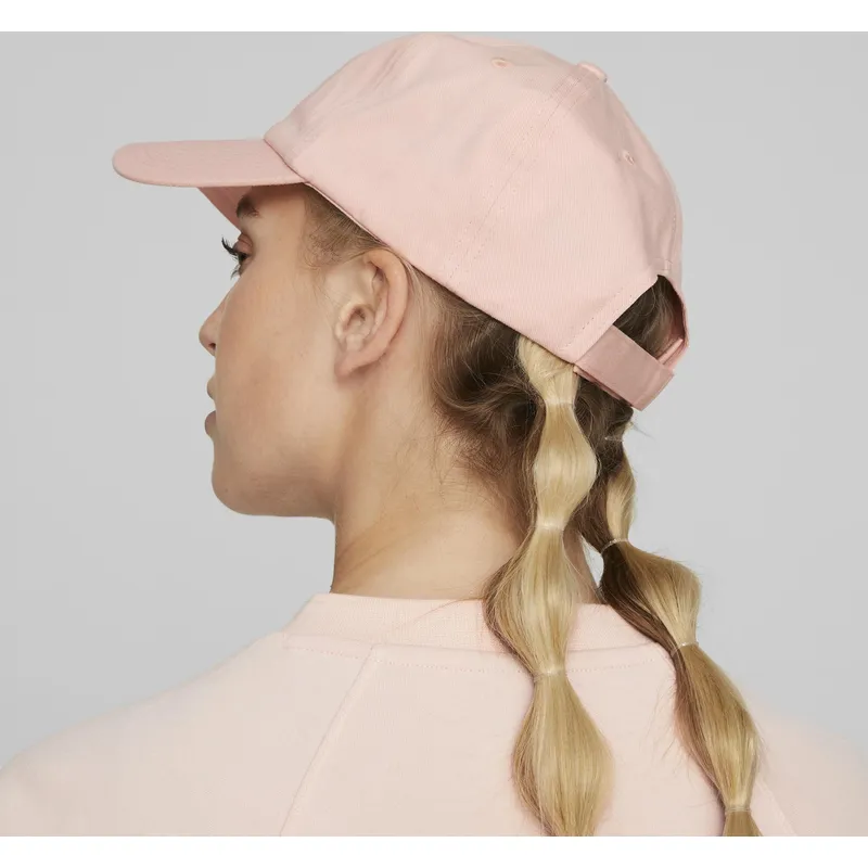 rozowa-regulowana-czapka-z-daszkiem-essentials-cat-logo-od-puma