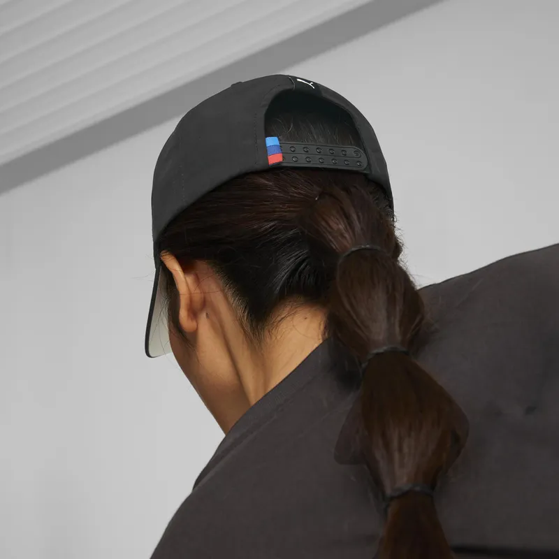 kepure-islenkta-juoda-snapback-motorsport-bb-bmw-puma
