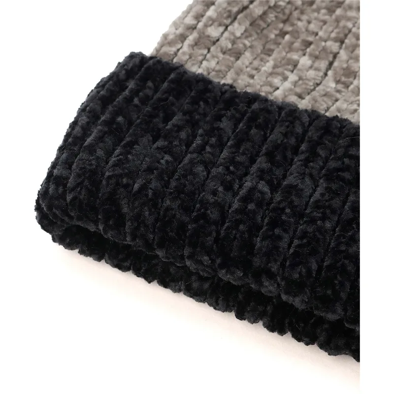 cap-pompom-black-puma