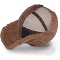 brazowa-czapka-trucker-z-futerkiem-fur2-od-von-dutch