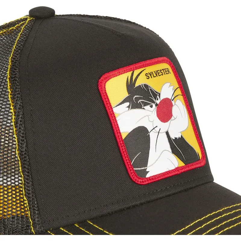cap-islenkta-black-snapback-silvestre-looney-tunes-capslab